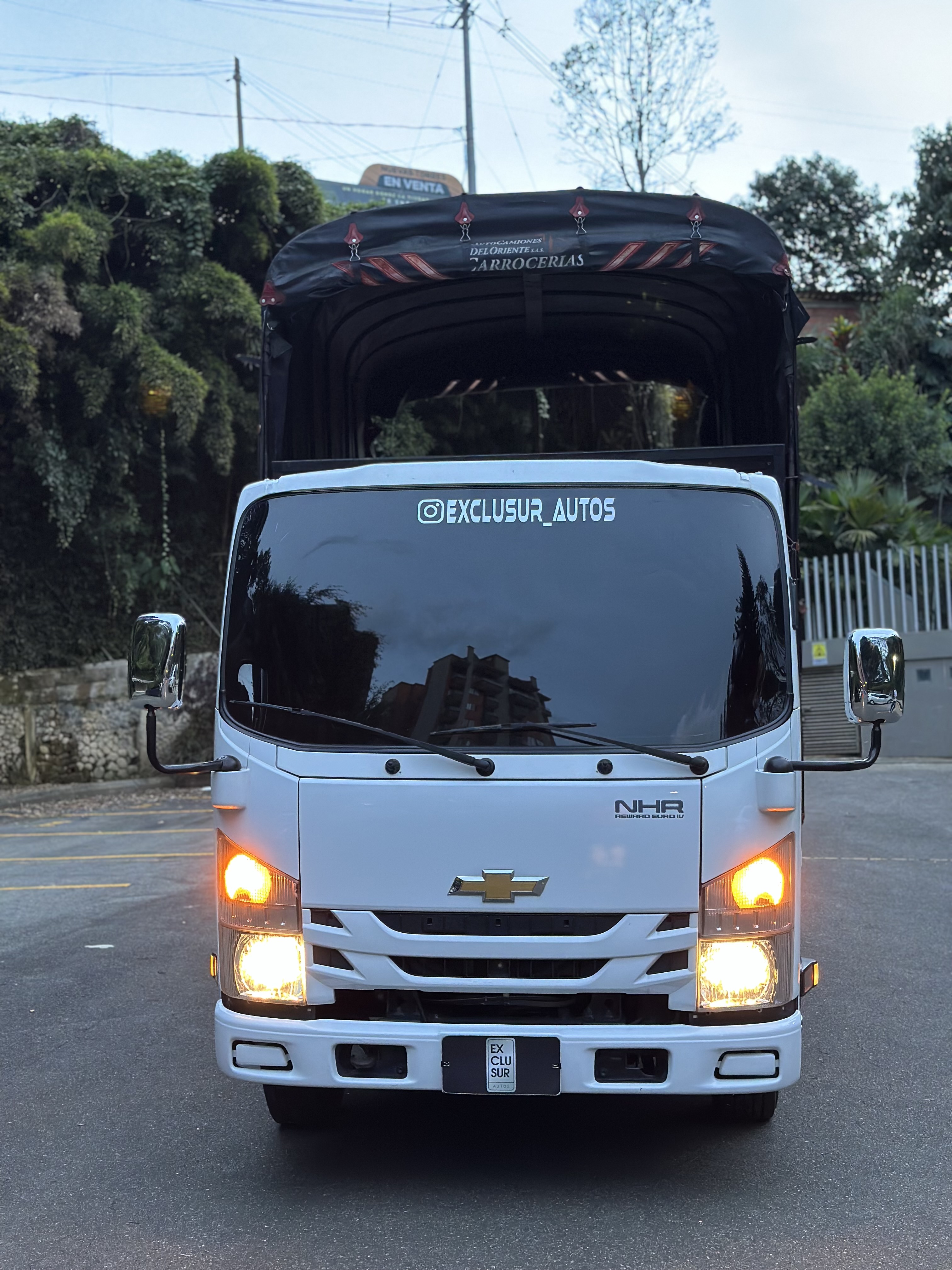 Chevrolet NHR miniatura 2