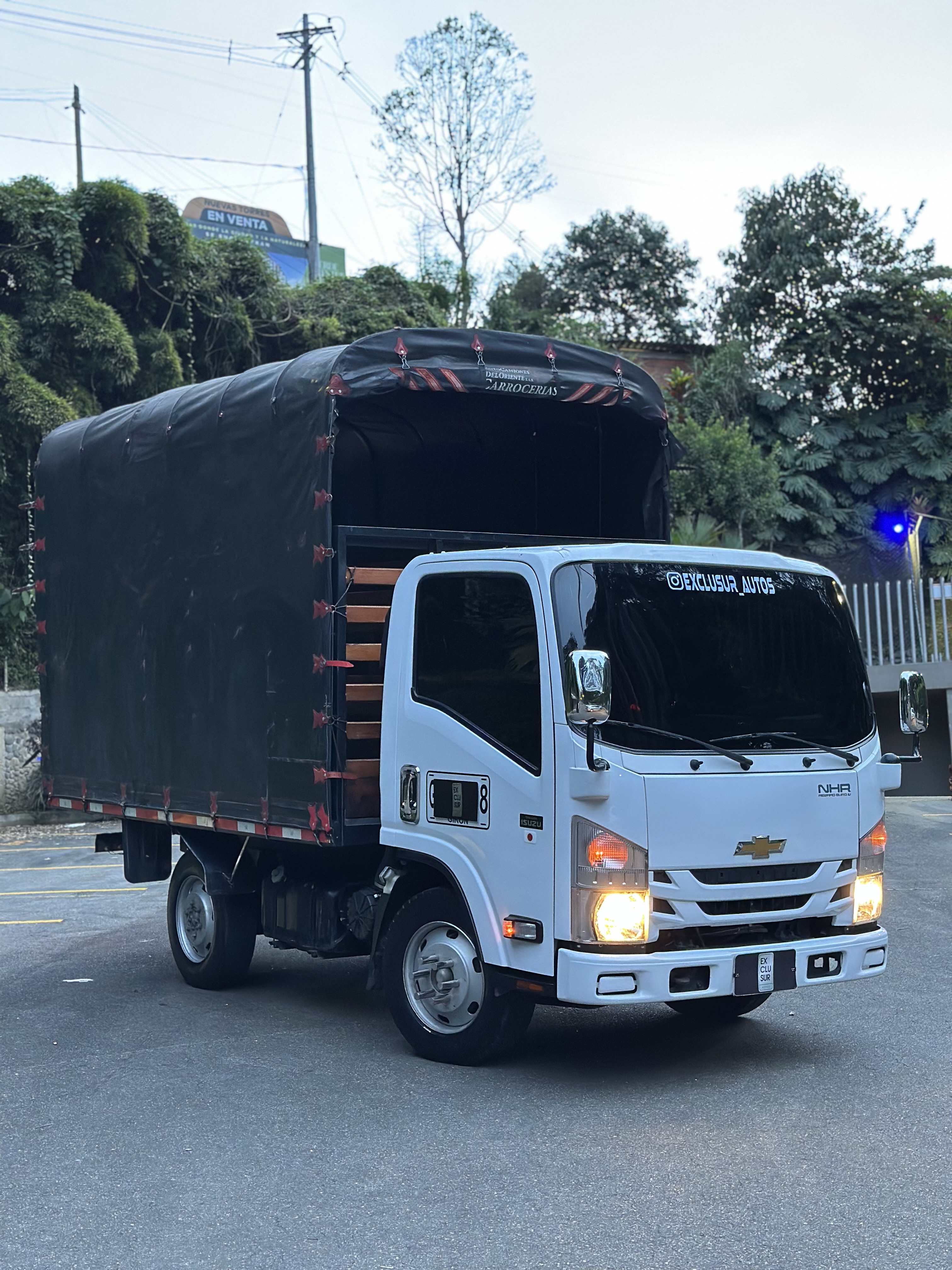 Chevrolet NHR miniatura 3